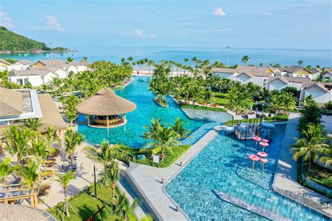 Hotels near Sao Beach, Phu Quoc Island .